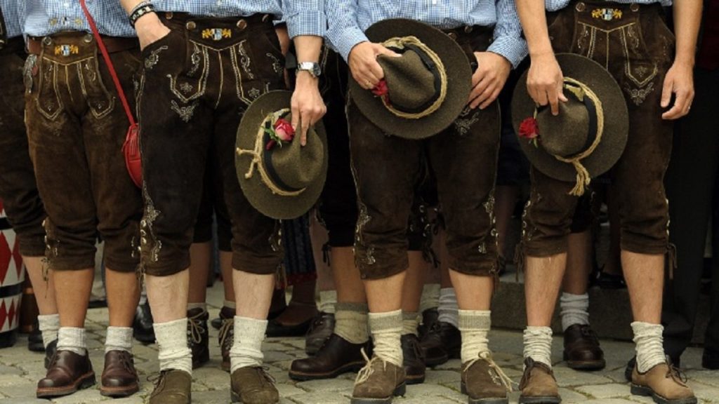 How to Pick Lederhosen for Oktoberfest